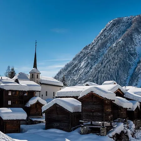 Ramona アパート *